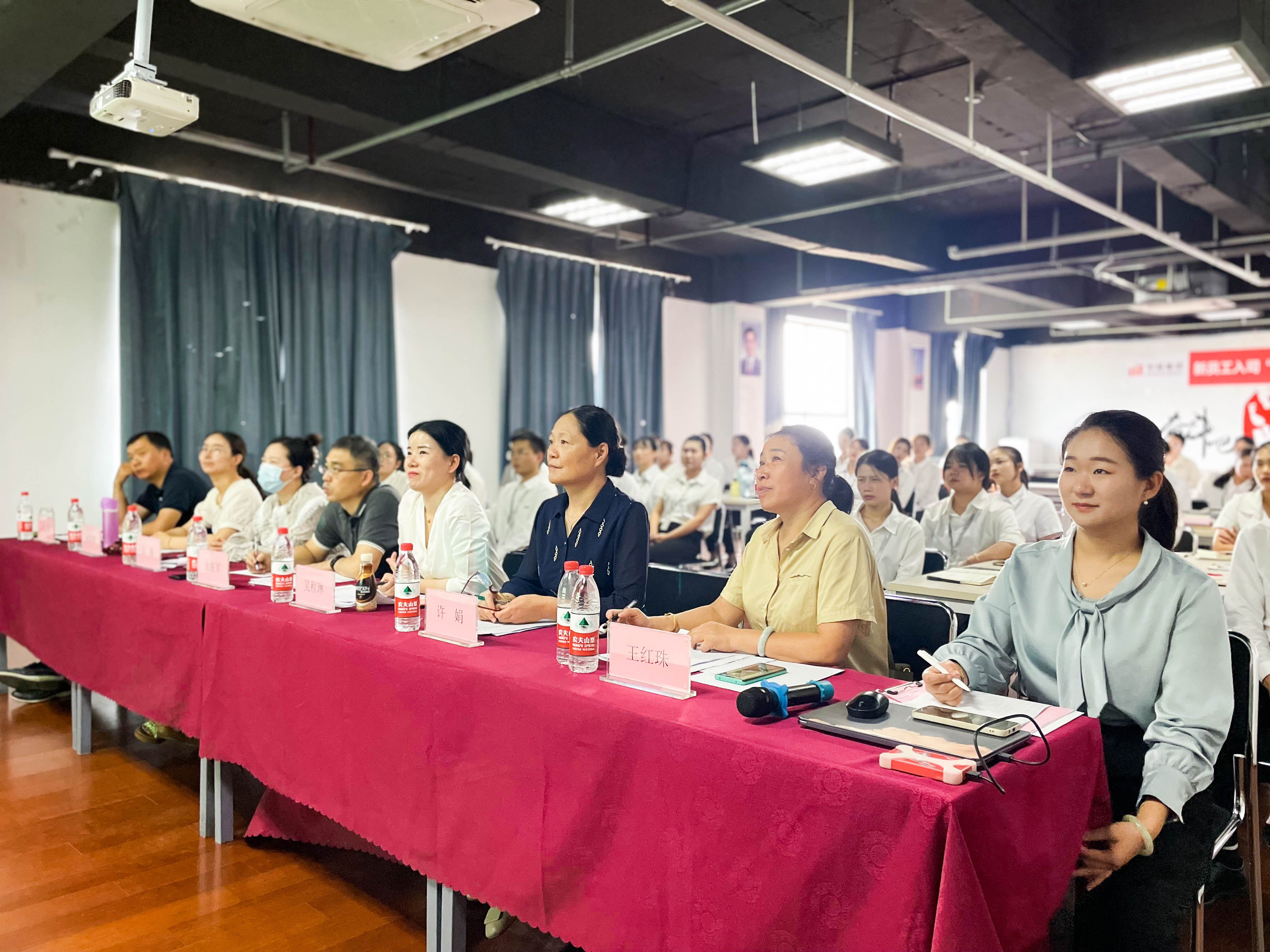 16367030128924231k4T.jpg 16367030128924231k4T.jpg