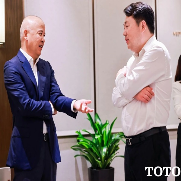 TOTO结尾落幕1.jpg